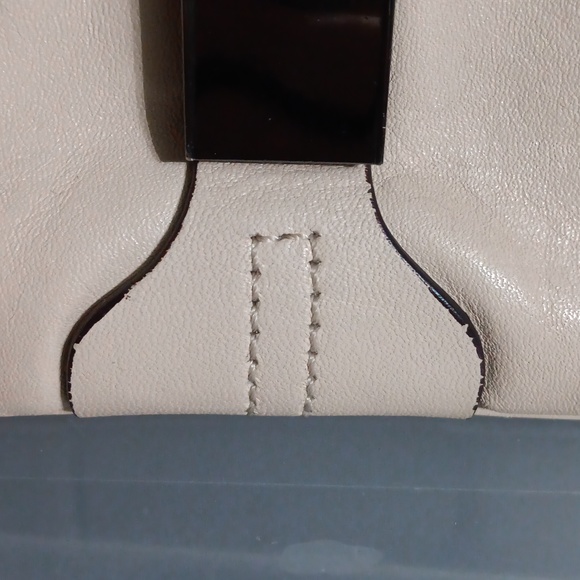 ADRIENNE VITTADINI leather clutch - Picture 5 of 10